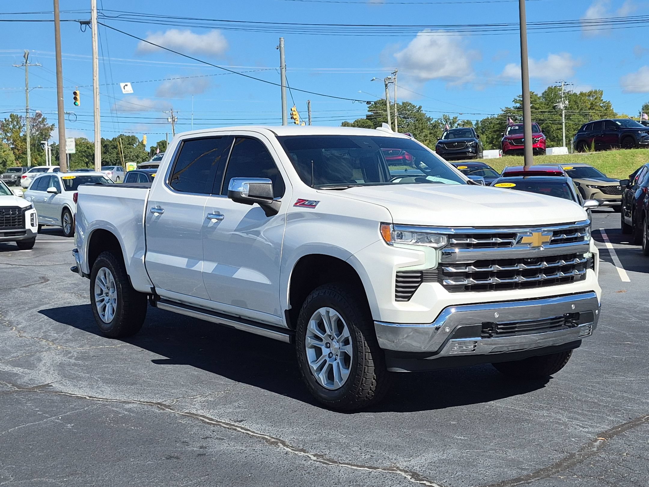 Used 2022 Iridescent Pearl Tricoat Chevrolet LTZ image 7