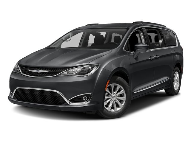 2017 Chrysler Pacifica Touring-L's photo