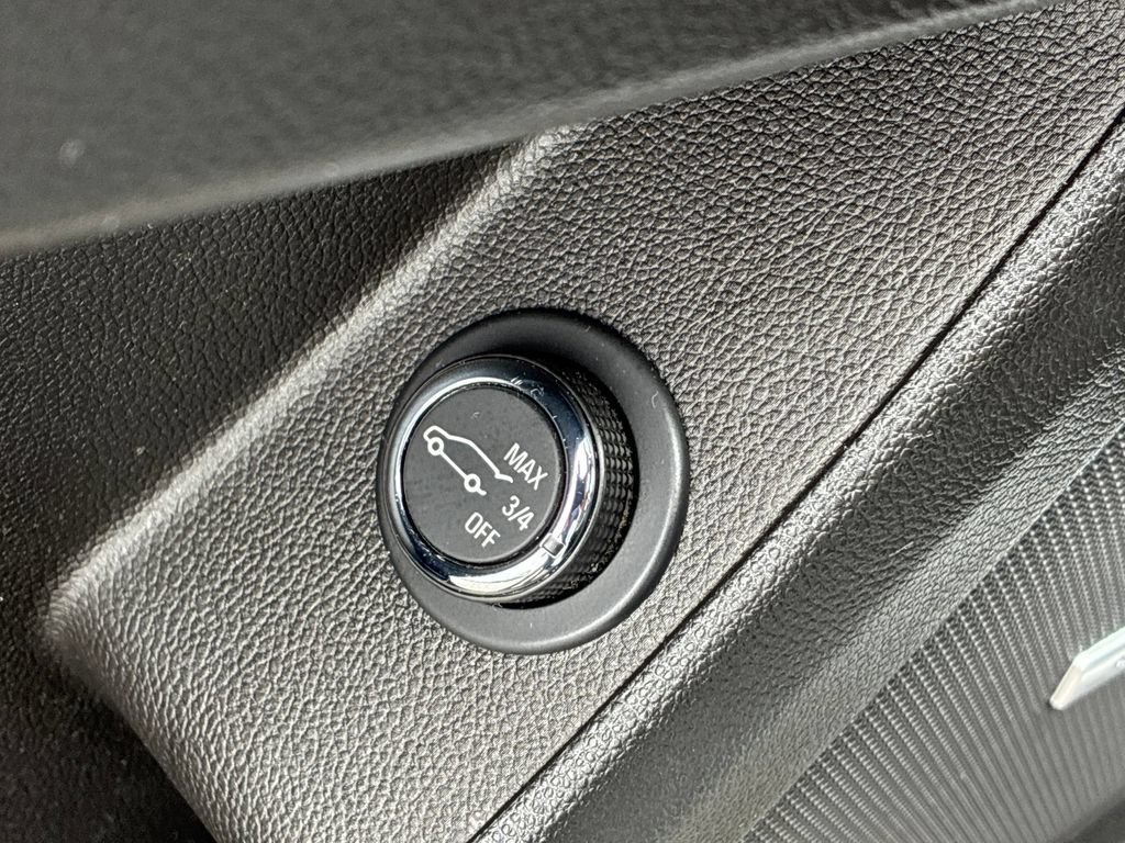 Used 2020 SILVER ICE METALLIC Chevrolet LT Leather image 13