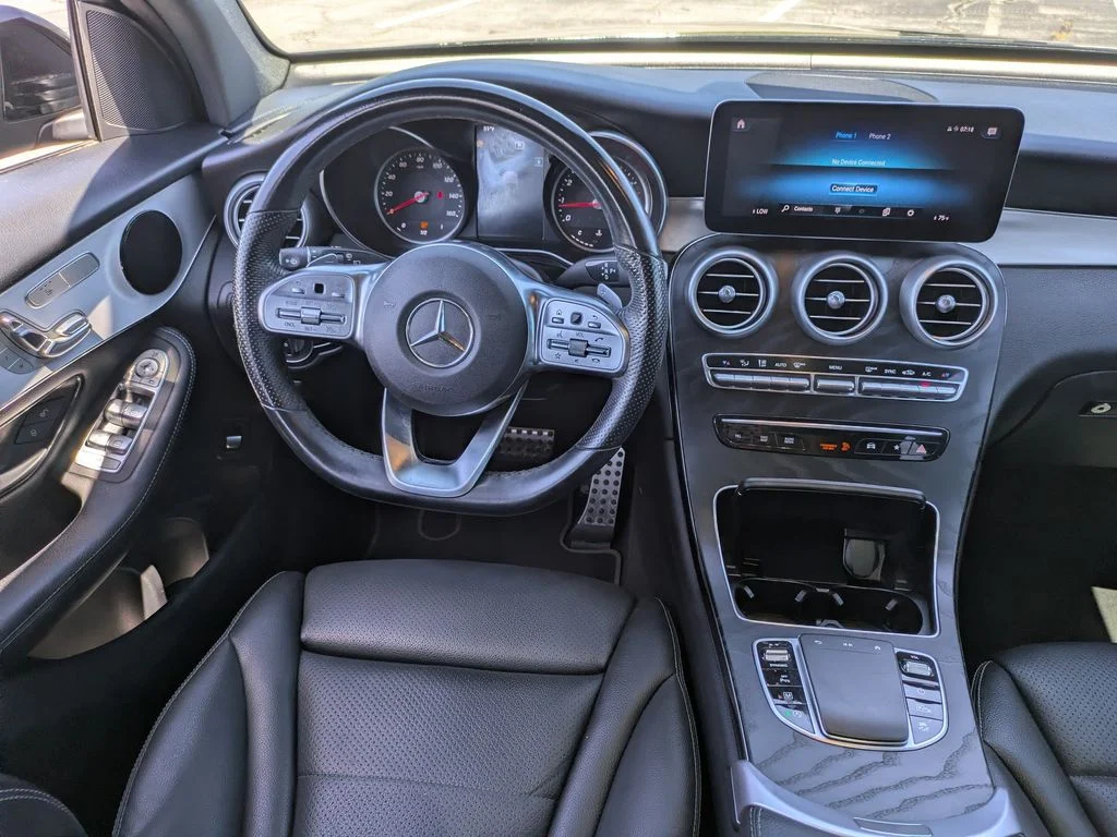 Used 2022  Mercedes-Benz GLC 300 image 20