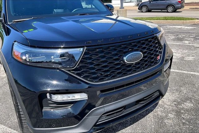 Used 2023 Black Metallic Ford ST image 34