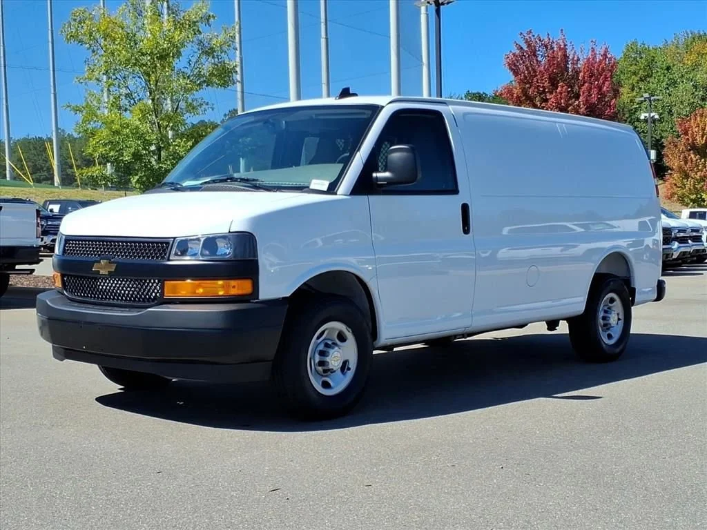 2026 Chevrolet Express Cargo Work Van - Photo 29