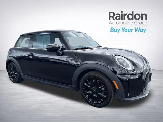 2022 MINI Hardtop's photo