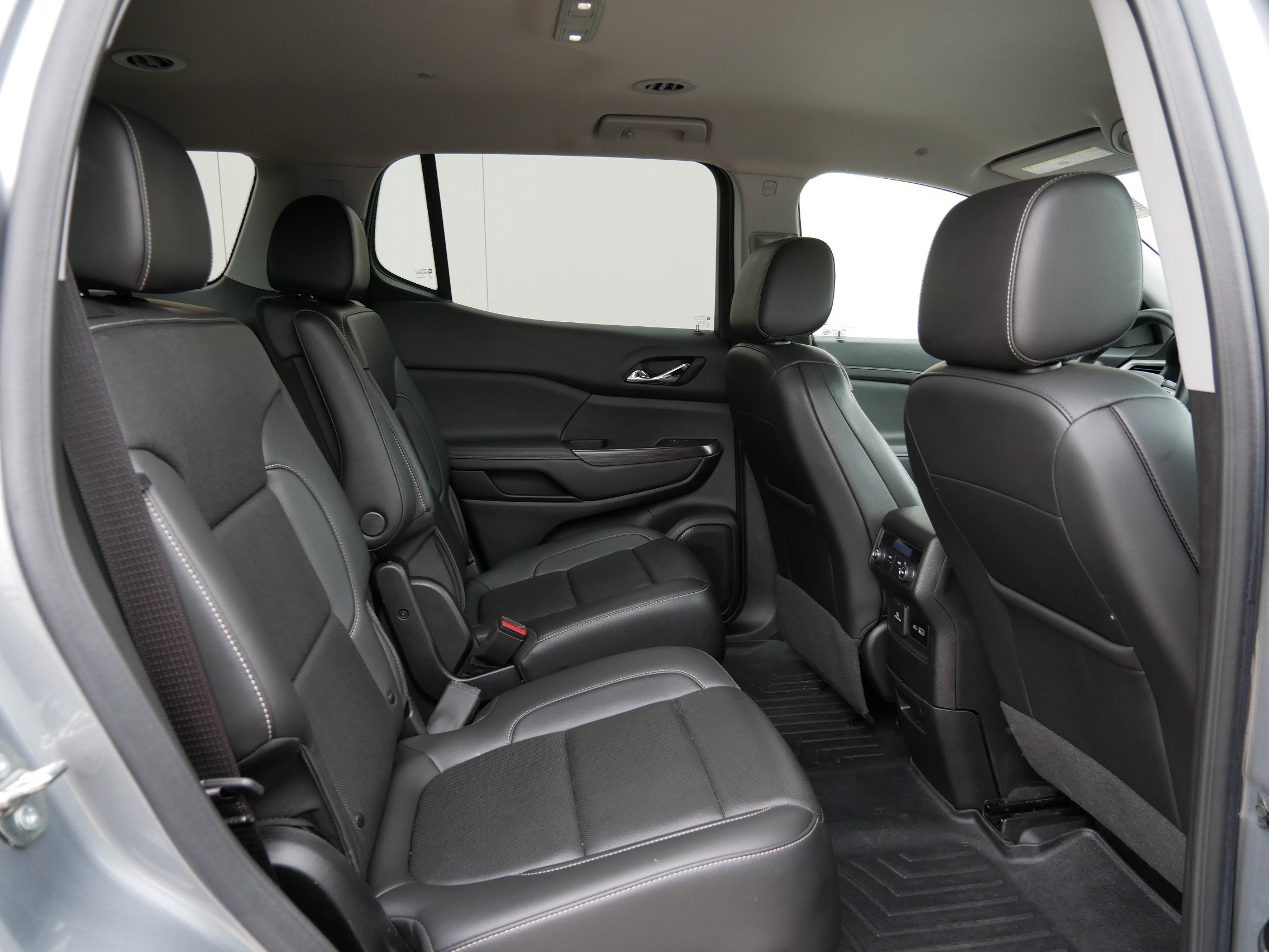Certified Used 2023 Sterling Metallic GMC SLT image 14