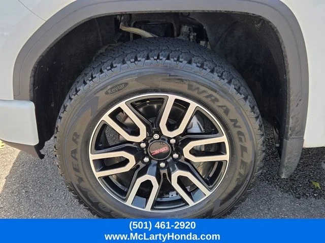 Used 2021 Summit White GMC AT4 image 18
