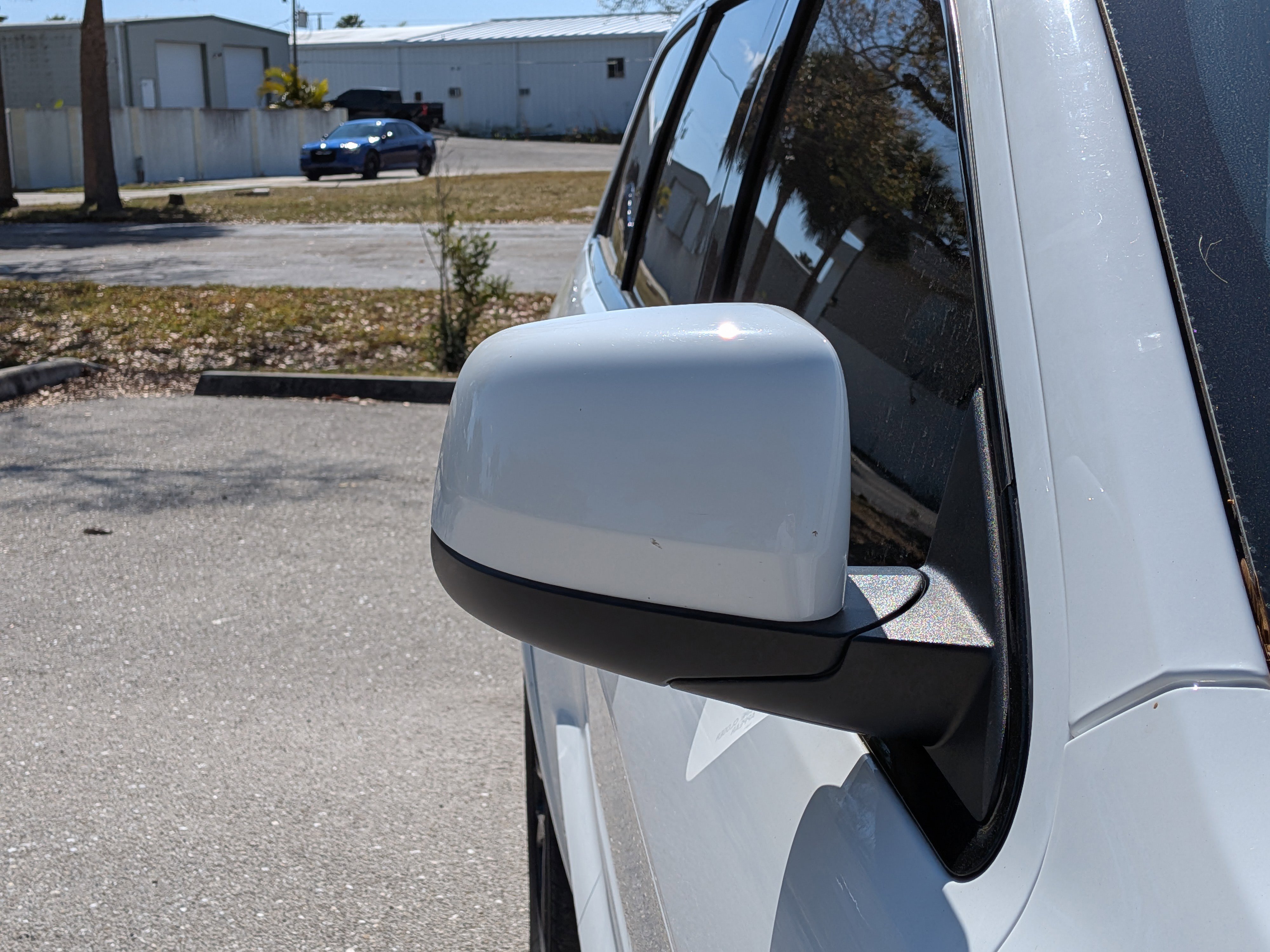 Used 2018 Bright White Clearcoat Jeep Altitude image 12