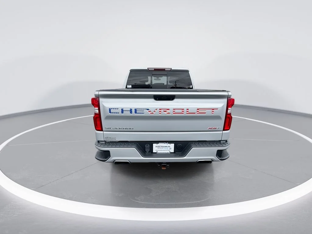 Used 2020 Silver Chevrolet RST image 7
