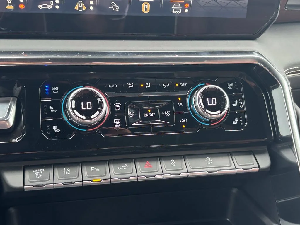 New 2026 Glacier White Tricoat GMC Denali Ultimate image 23