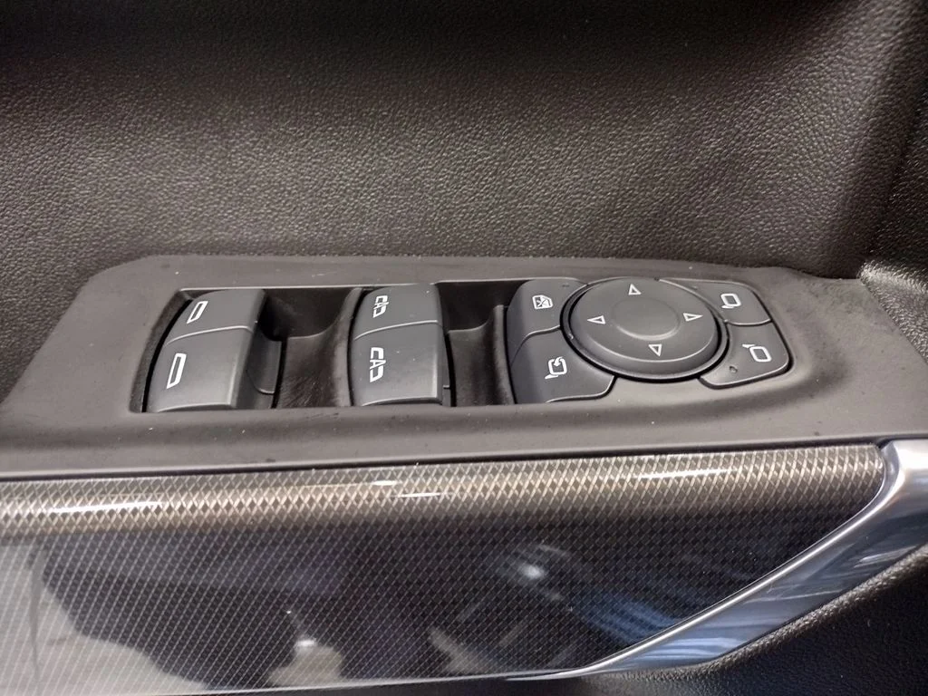 Used 2021 Blue GMC AT4 image 26
