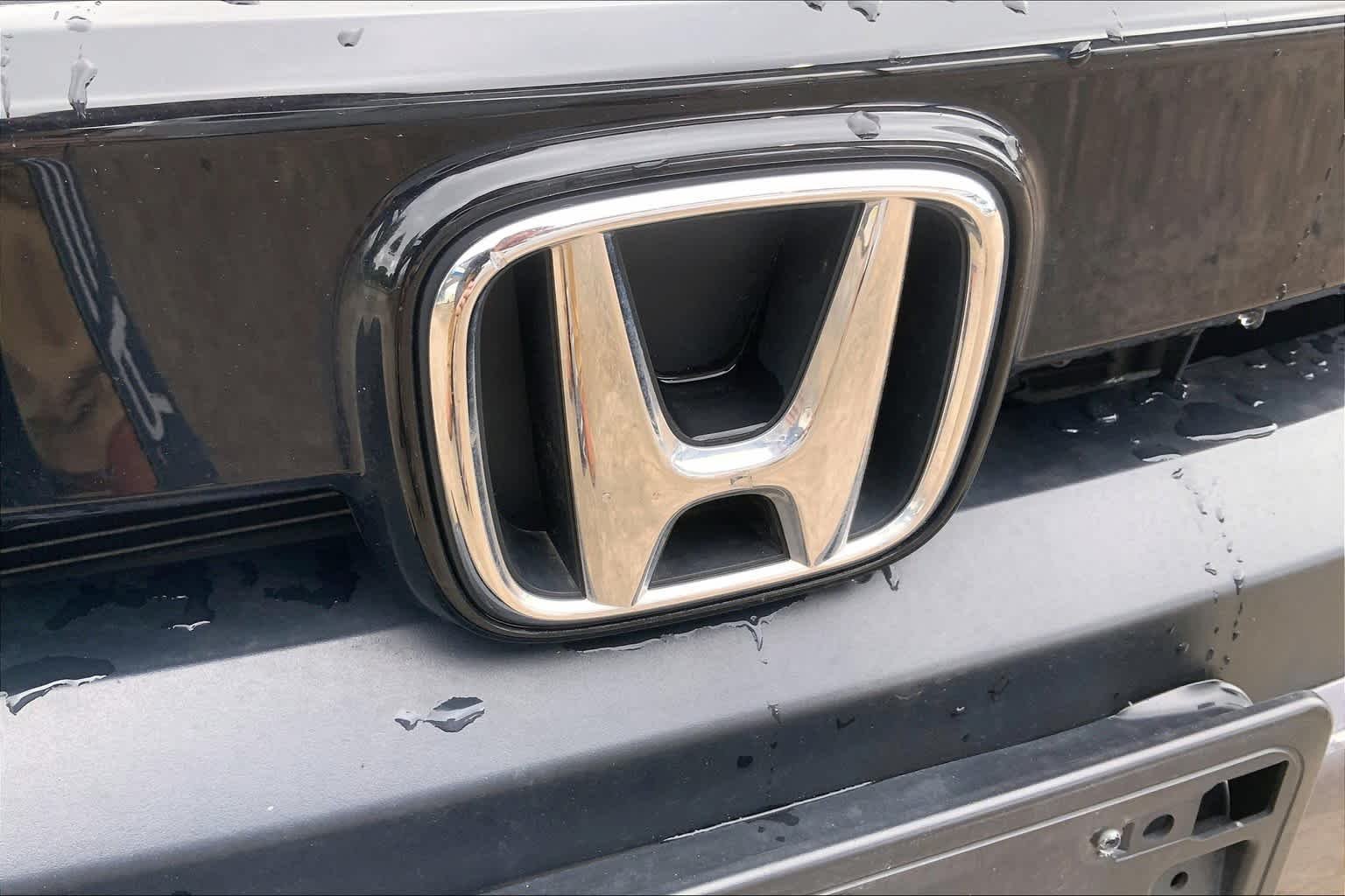 Used 2020 Modern Steel Metallic Honda LX image 30