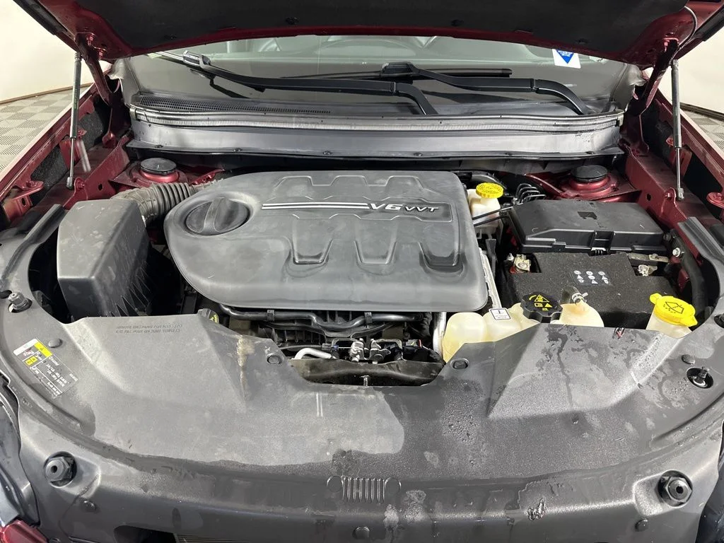Used 2020 Red Jeep Limited image 4