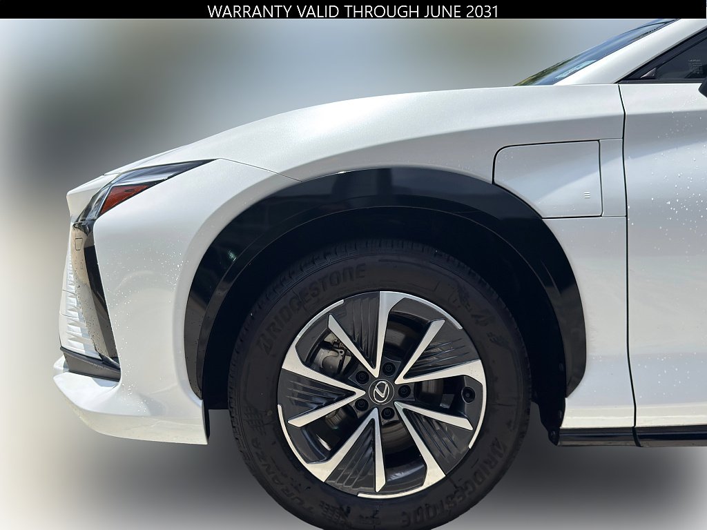 Certified Used 2025 EMINENT WHITE PEARL Lexus Premium image 5