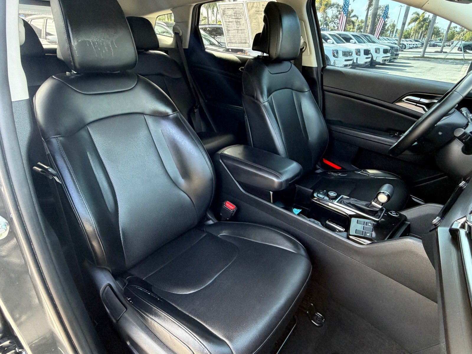 Used 2023 Gravity Gray Kia EX image 27