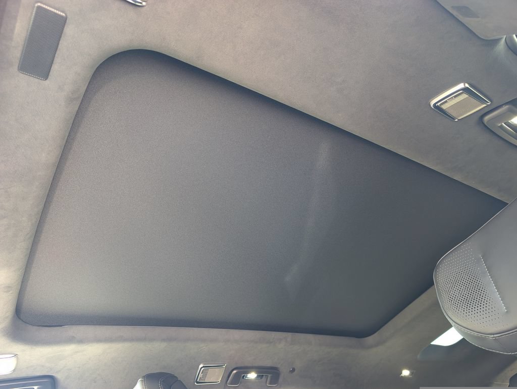 2027 Cadillac VISTIQ Platinum - Photo 14