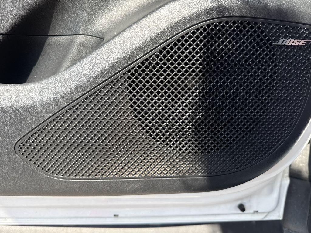 Used 2022 Quartz White Hyundai SEL image 19