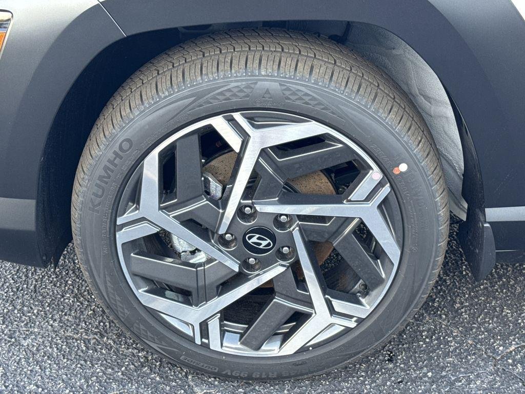 New 2026 White Hyundai SEL Premium FWD image 11