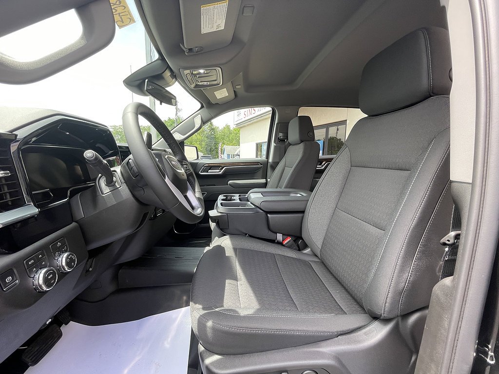 2026 GMC Sierra 1500 SLE - Photo 16