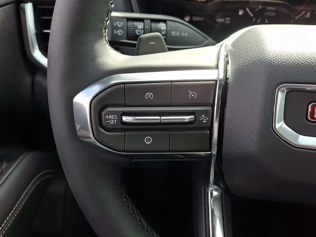 New 2027 Summit White GMC Elevation image 16