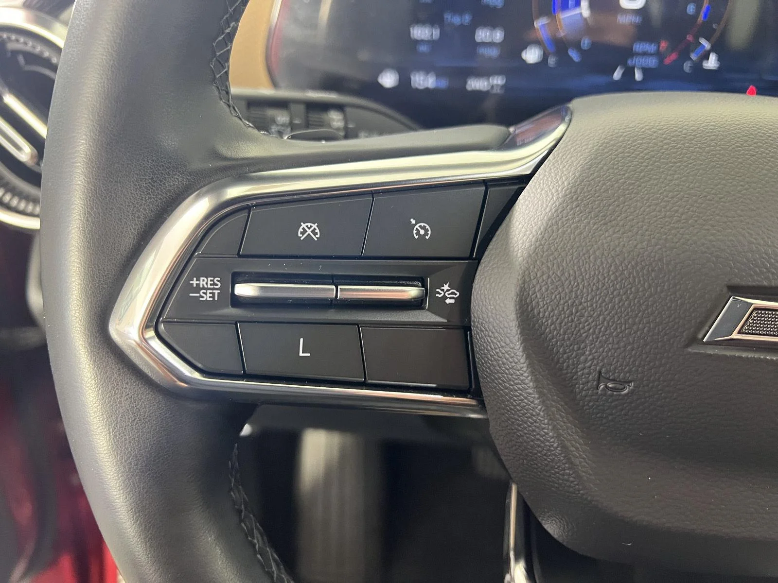 Used 2025 Radiant Red Tintcoat Chevrolet ACTIV image 8