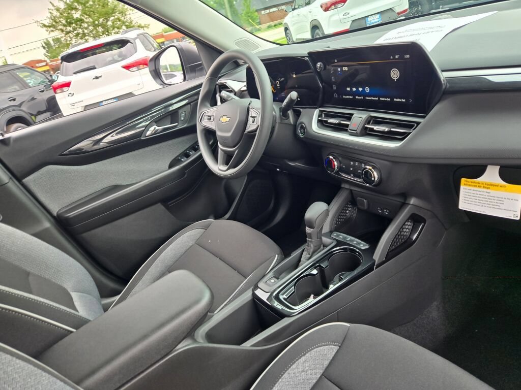 2026 Chevrolet Trailblazer LS - Photo 5