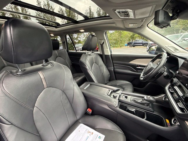 Certified Used 2024 Cloud Toyota Platinum image 21