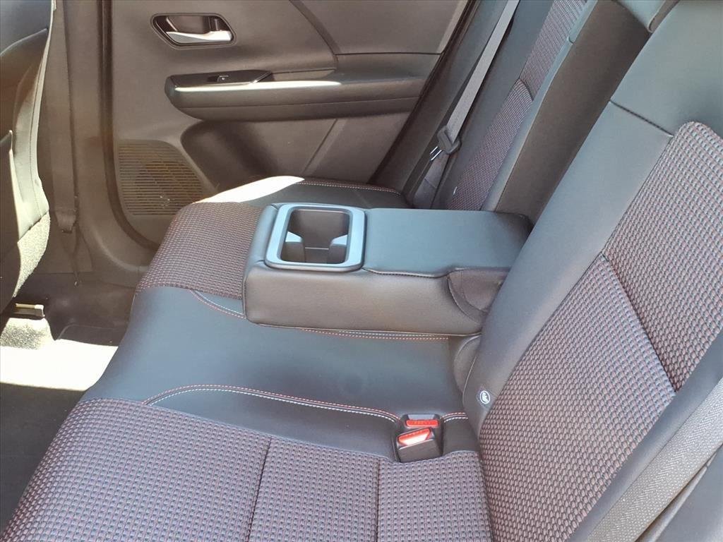 2026 Nissan KICKS SR - Photo 21