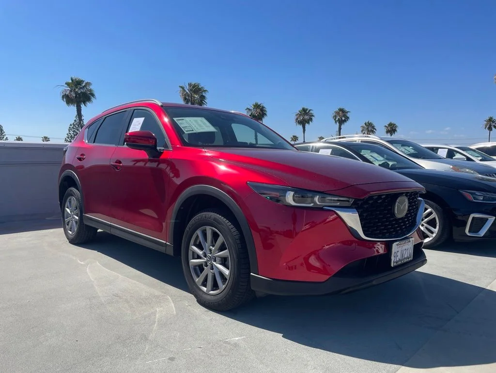 2023 Mazda CX-5 S Select Package Auto AWD's photo