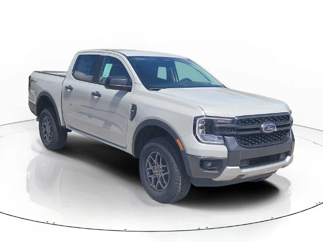 New 2026 Avalanche Ford XLT image 3