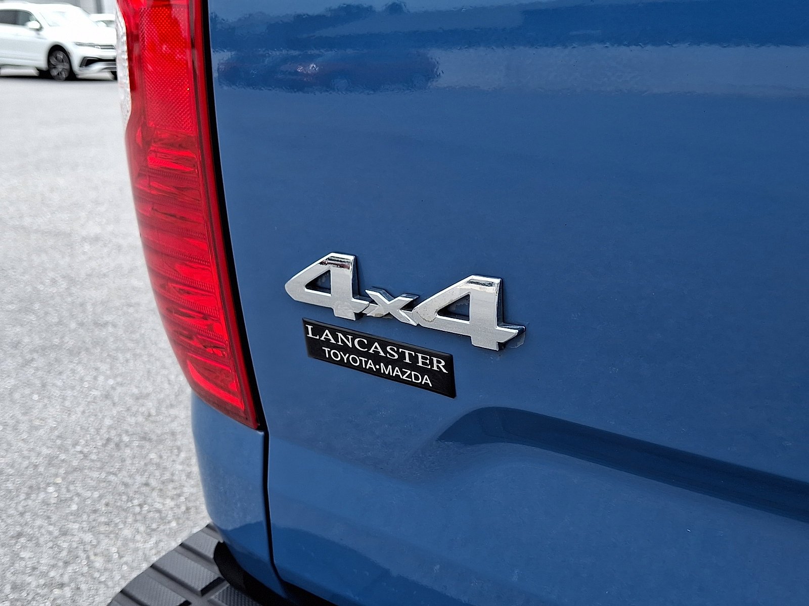 Used 2019 Cavalry Blue Toyota SR5 image 32