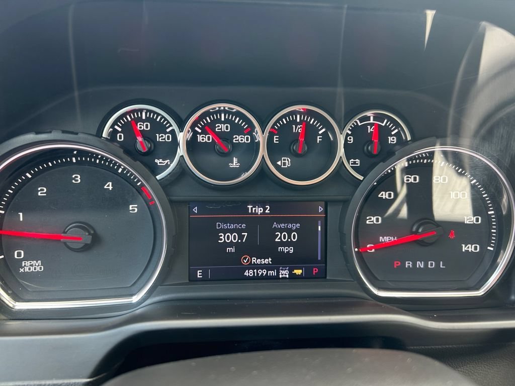 Used 2022 Silver Ice Metallic Chevrolet LTZ image 19