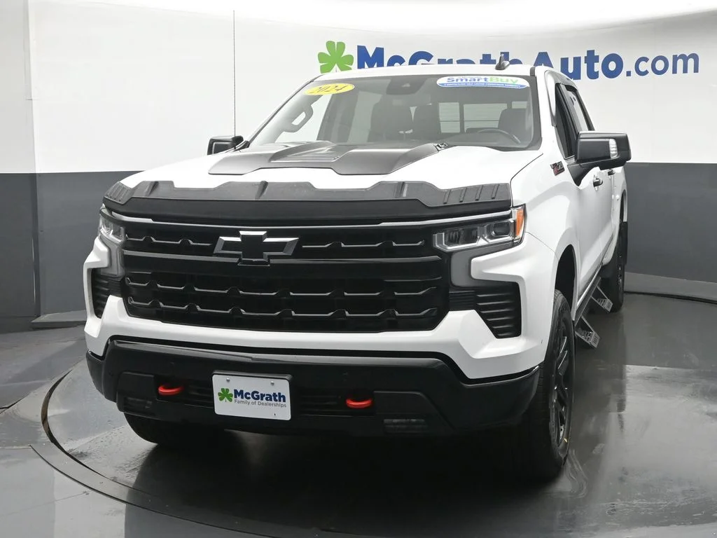 Used 2024 White Chevrolet LT Trail Boss image 21