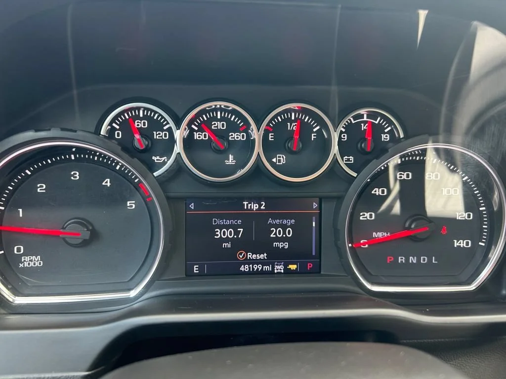 Used 2022 Silver Ice Metallic Chevrolet LTZ image 19