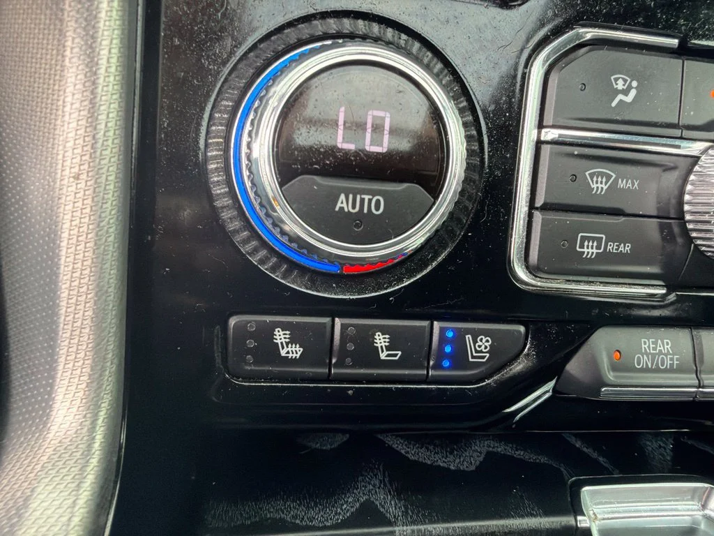 Used 2022 Midnight Blue Metallic GMC Denali image 21