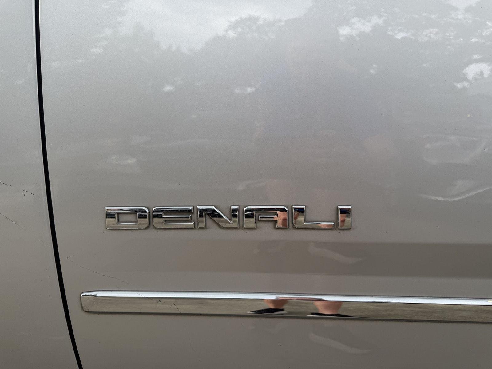 Used 2016 Quicksilver Metallic GMC Denali image 5