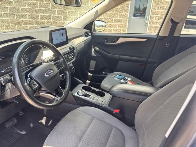 Used 2022 Blue Ford SE image 17