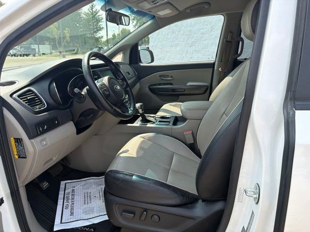 Used 2021 Snow White Pearl Kia EX image 13