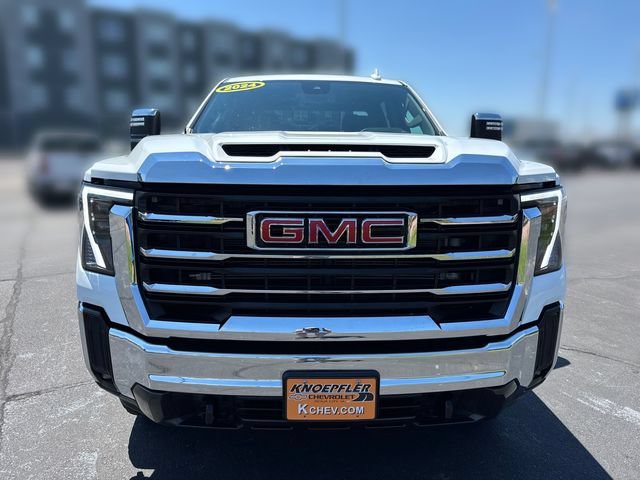 Used 2024 Summit White GMC SLT image 8
