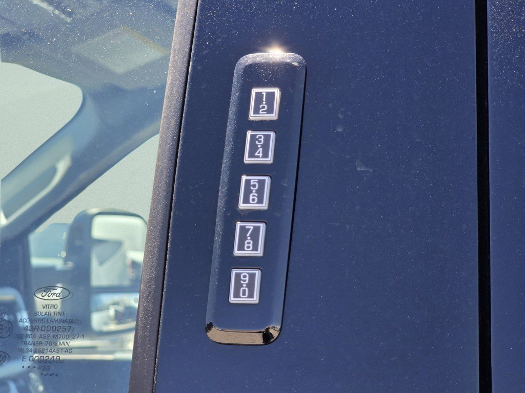 New 2026 Glacier Gray Metallic Tri-Coat Ford F-350® Lariat® image 19