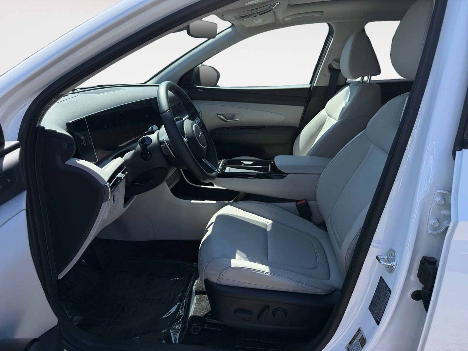 Certified Used 2025 Creamy White Pearl Hyundai Limited image 10