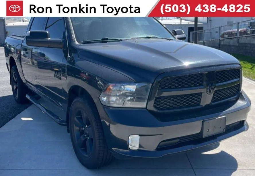 2016 RAM 1500 Express 4x4 Crew Cab 5'7" (Fleet)'s photo