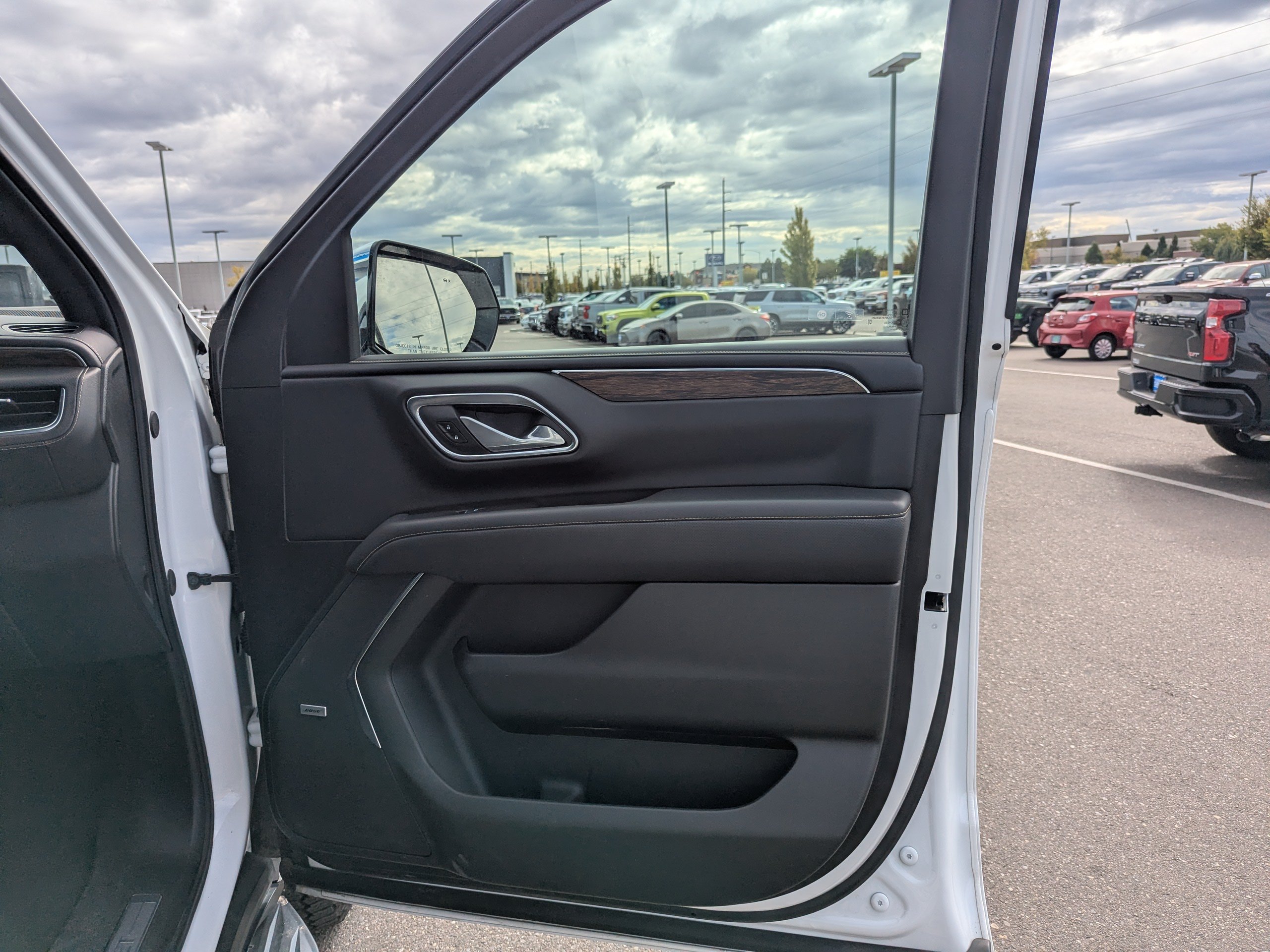 2024 Chevrolet Suburban Premier - Photo 43