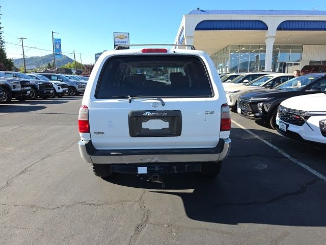 Used 1996 White Toyota SR5 image 4