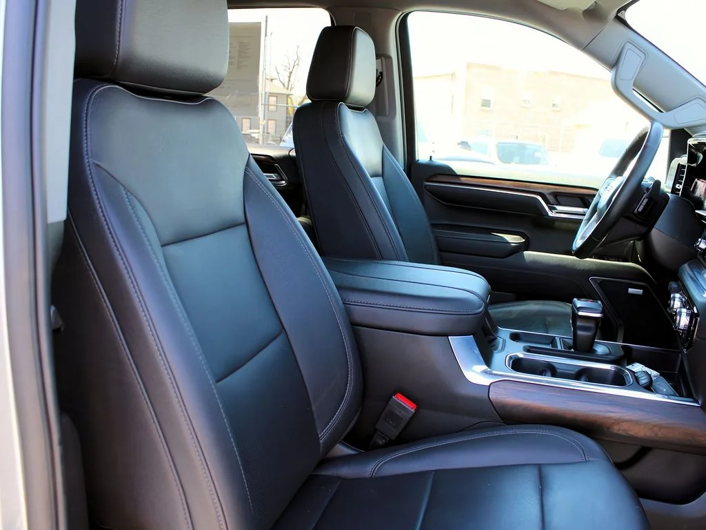 Used 2024 Sterling Metallic GMC SLT image 22