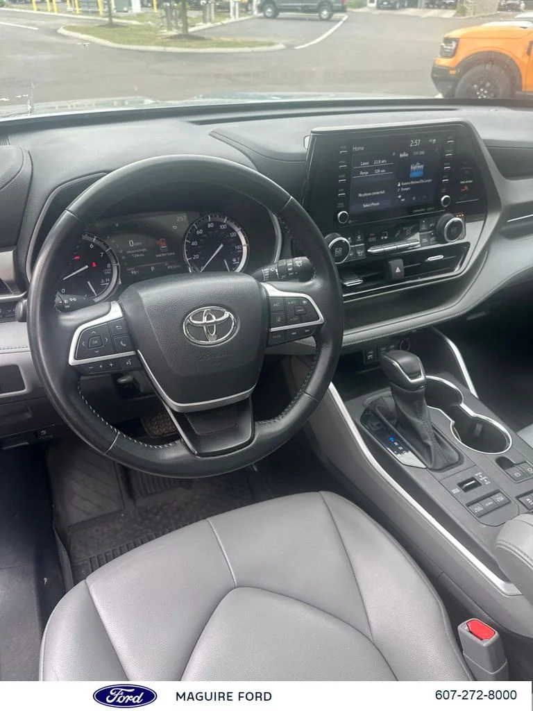 Used 2022 Blue Toyota XLE image 15