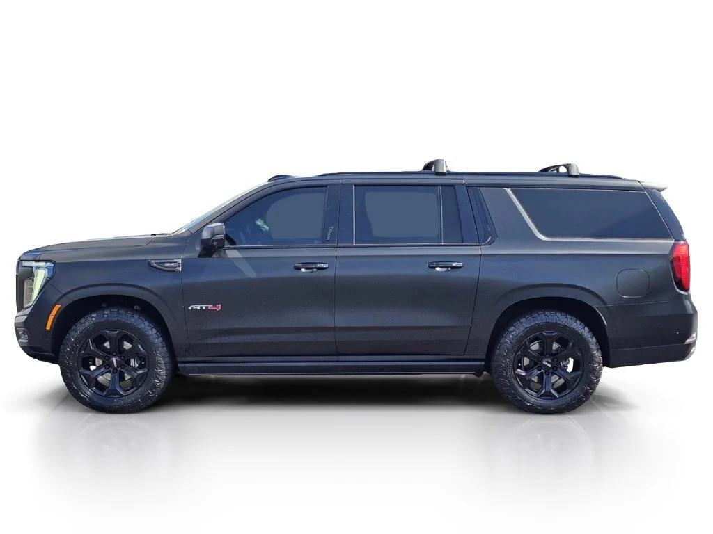 Used 2025 Onyx Black GMC AT4 Ultimate image 15