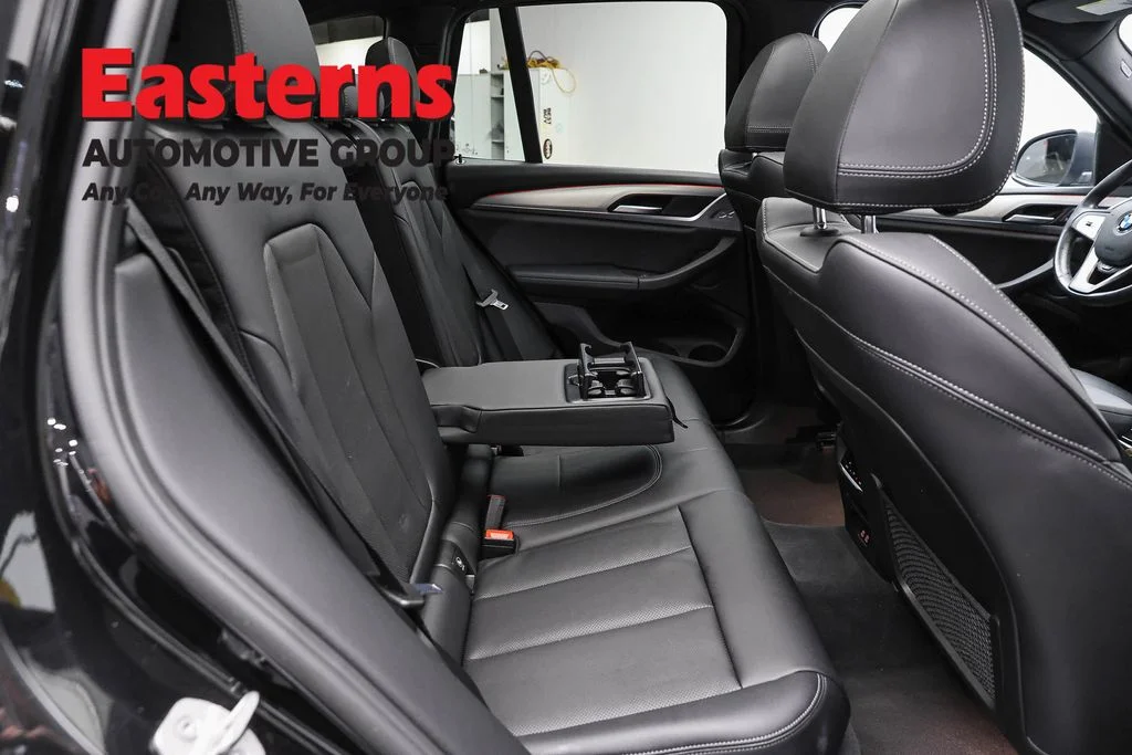 Used 2024 Black BMW xDrive30i image 26