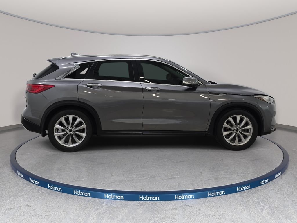 Used 2019 Graphite Shadow INFINITI LUXE image 5