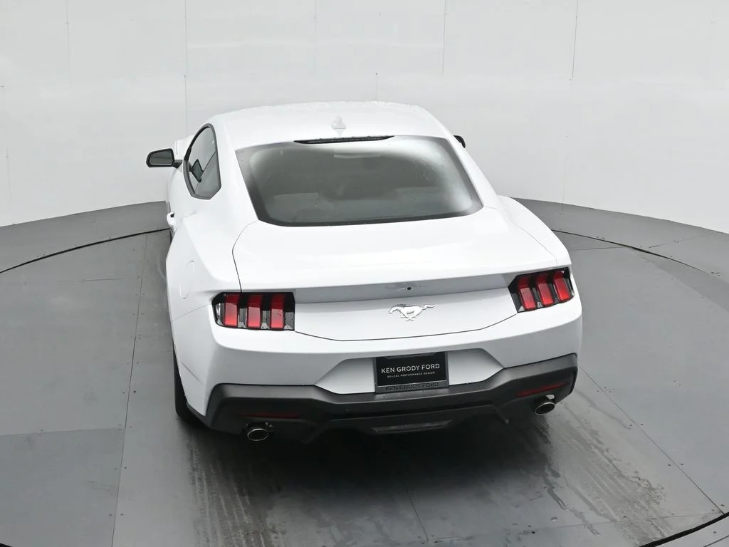 New 2026 Oxford White Ford EcoBoost image 36