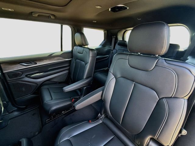 New 2027 White Jeep Limited image 28