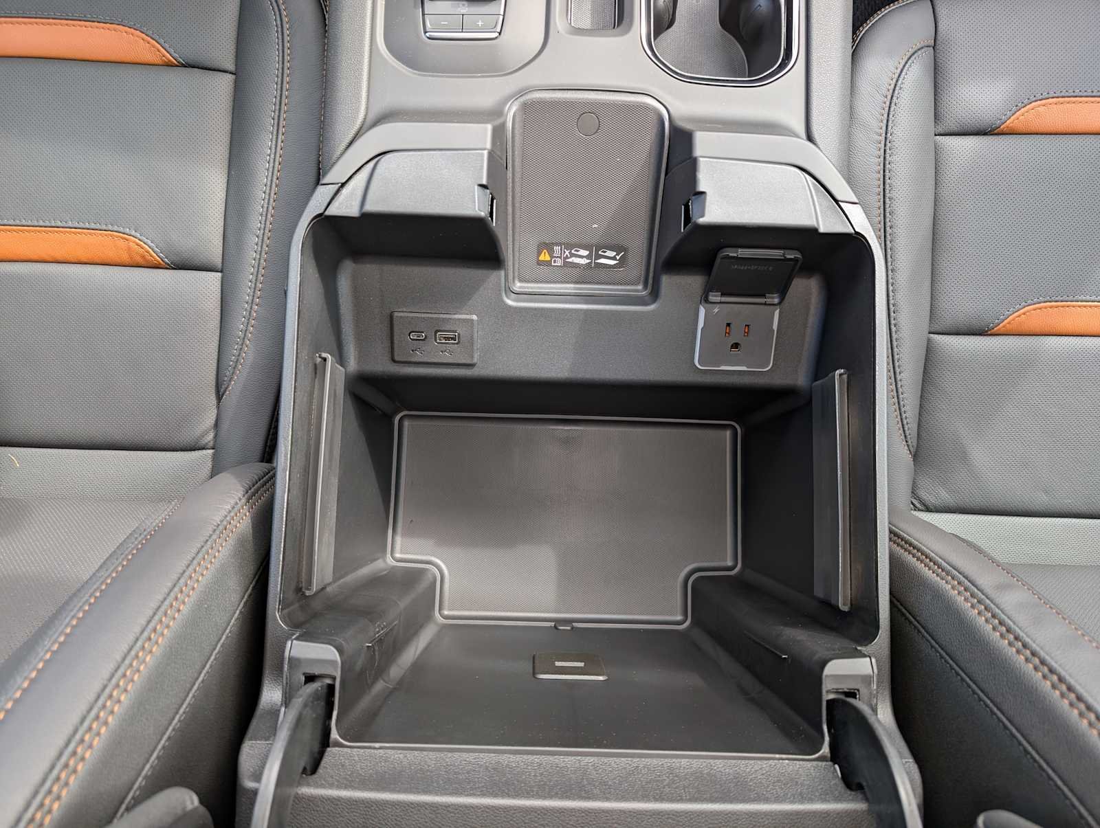 2026 GMC Sierra 3500HD AT4 - Photo 17